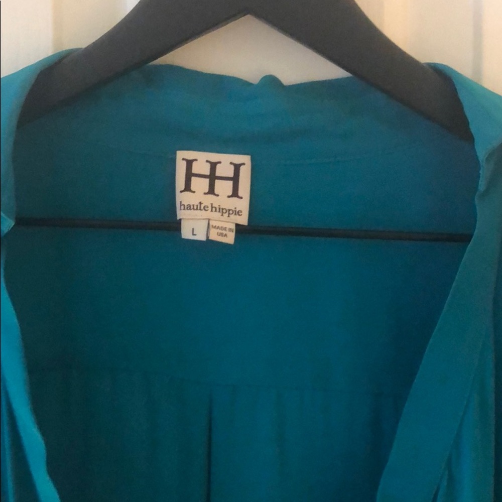 Blouse, open neck